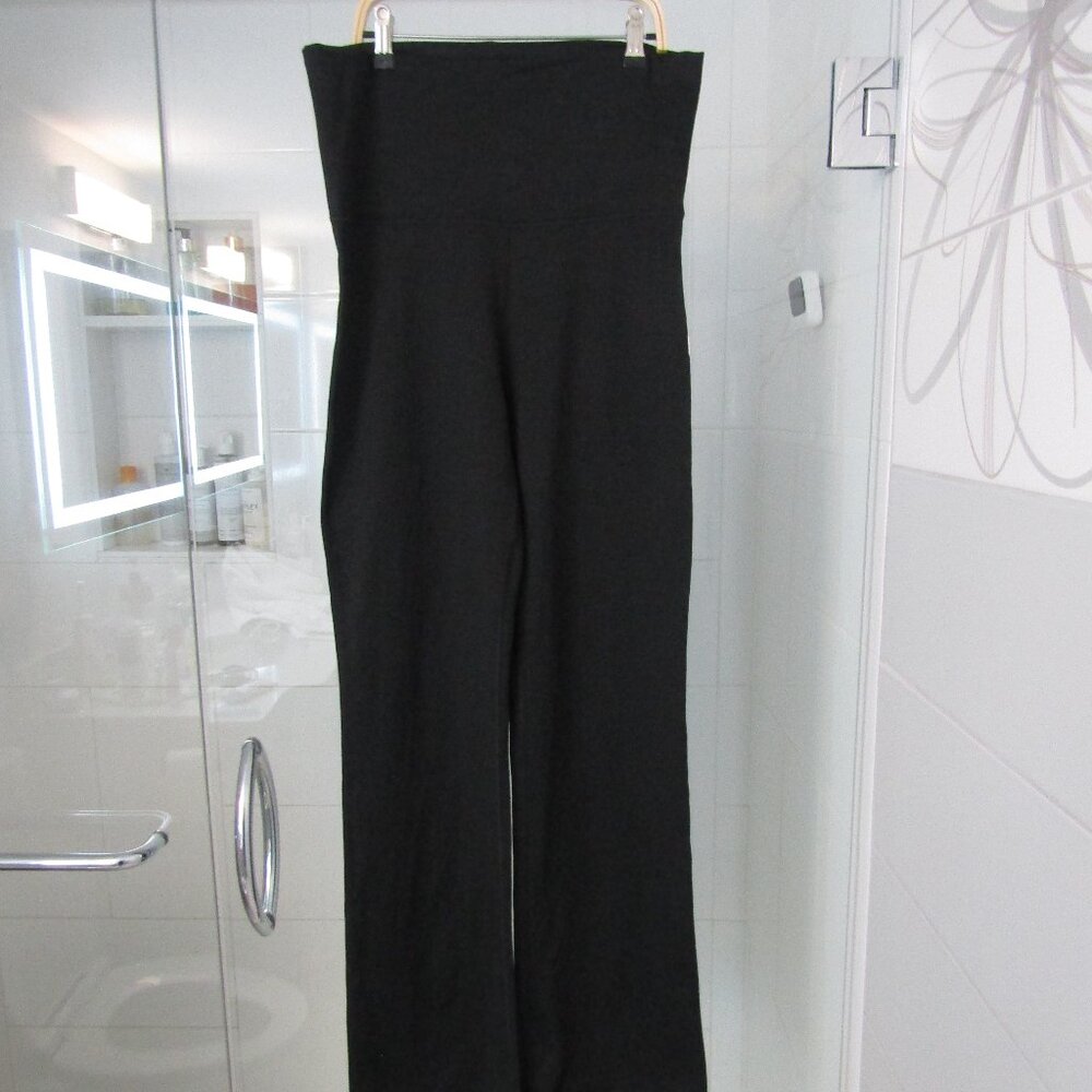 VUORI Black Turn Back Waist Soft Yoga Pants--Size Medium--Inseam 32"